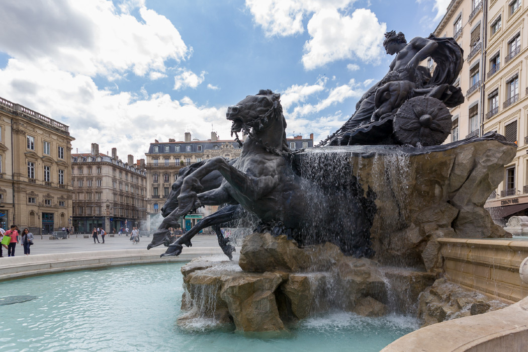 Rénovation de la fontaine Bartholdi place des Terreaux 4